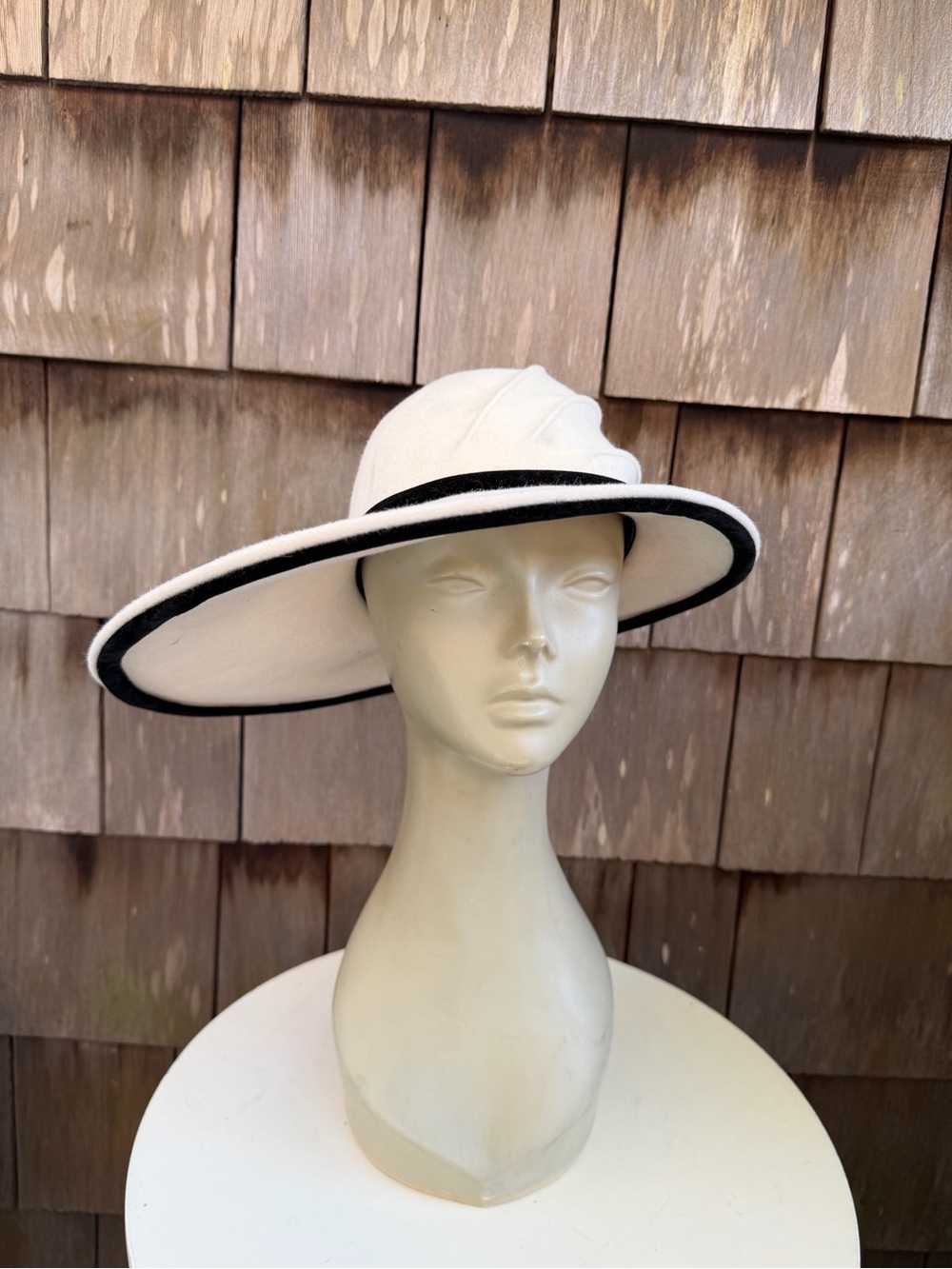 Vintage wool brim hat off white black trim lopsided brim sz 22” Kokin NWT.